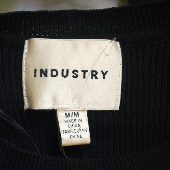 INDUSTRY REPUBLIC Womens Black Top Ruffle Sleeve Ribbed Knit Medium NWT $128 - Picture 5 of 7